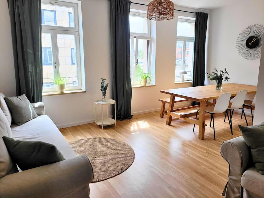 Stylisches Zentrales City-Apartment Mit 2 Balkonen Lipsk Zewnętrze zdjęcie